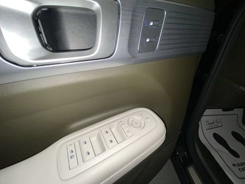 Used 2025 Hyundai Santa Fe Calligraphy AWD/4WD image 13