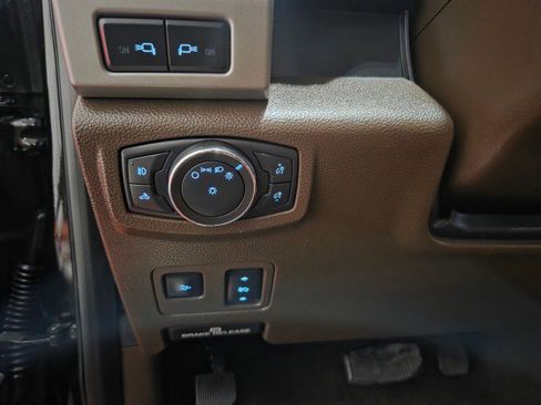 Used 2018 Ford F250 King Ranch w/ King Ranch Ultimate Package image 42