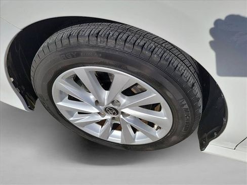 Used 2024 Toyota Camry LE FWD image 9