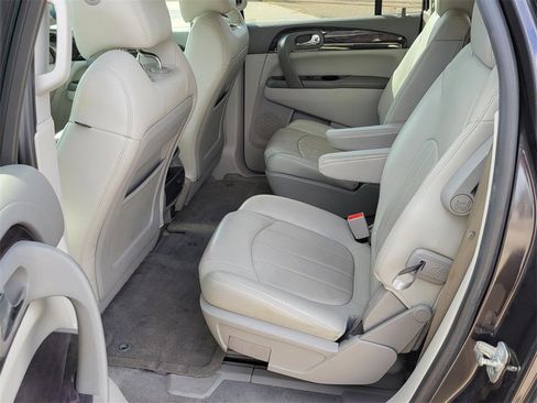 Used 2017 Buick Enclave Leather image 13