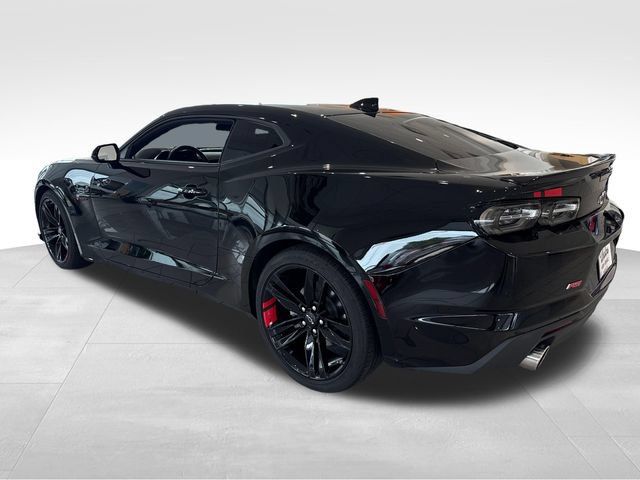 Used 2022 Chevrolet Camaro LT w/ Redline Edition RWD image 3