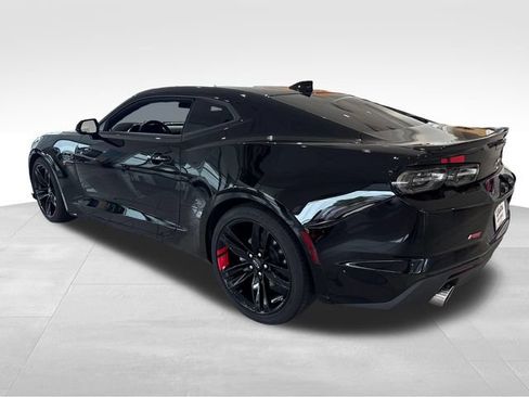 Used 2022 Chevrolet Camaro LT w/ Redline Edition RWD image 3