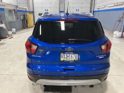 Used 2019 Ford Escape Titanium image 6