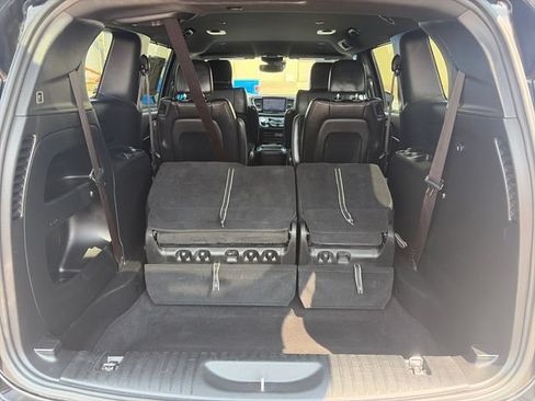 Used 2025 Chrysler Pacifica Select FWD image 43
