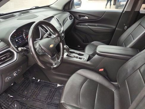 Used 2021 Chevrolet Equinox Premier AWD/4WD image 11