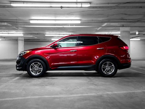 Used 2018 Hyundai Santa Fe Sport image 14