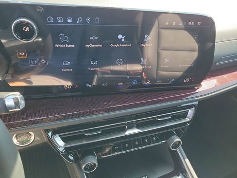 New 2026 Chevrolet Traverse Z71 image 7