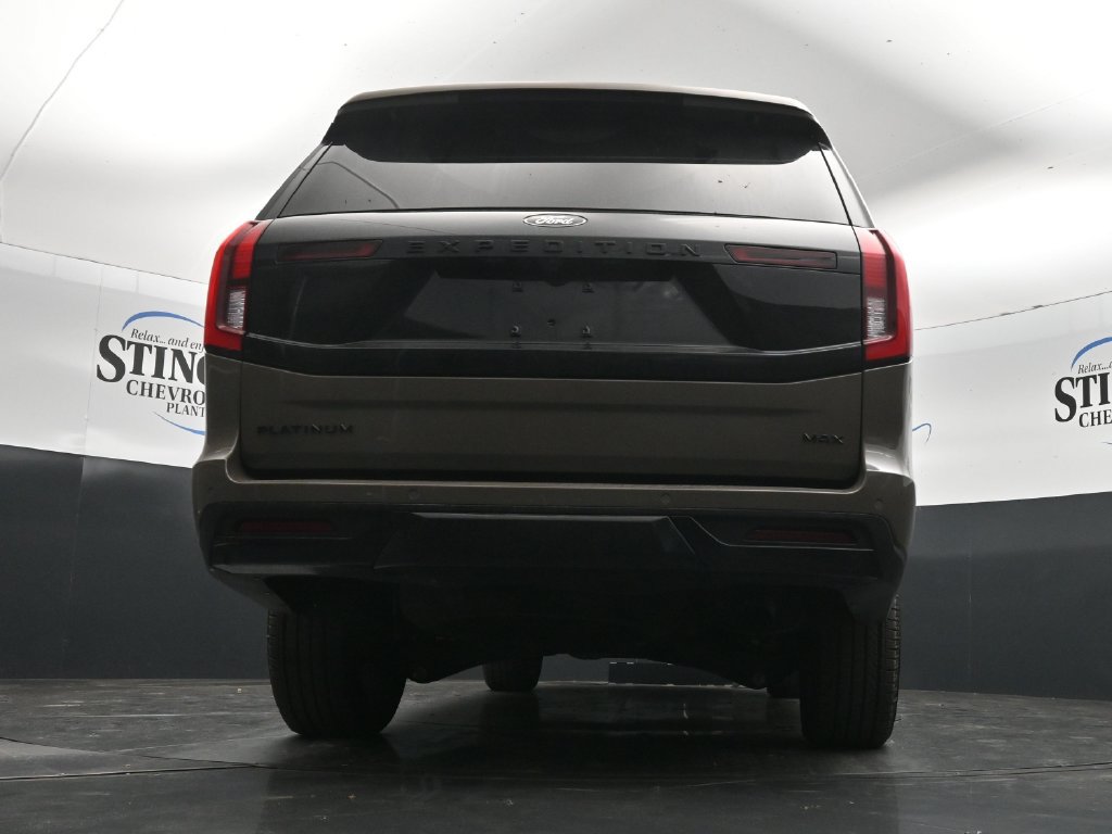 Used 2026 Ford Expedition Max Platinum w/ Stealth Appearance Package AWD/4WD image 31