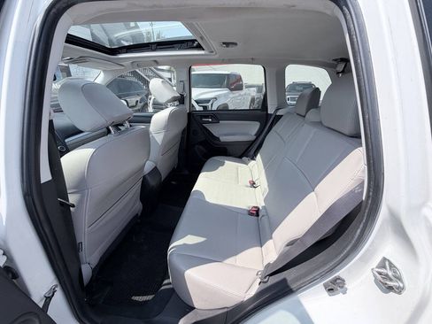 Used 2014 Subaru Forester 2.5i Touring w/ Popular Package #2 AWD/4WD image 14