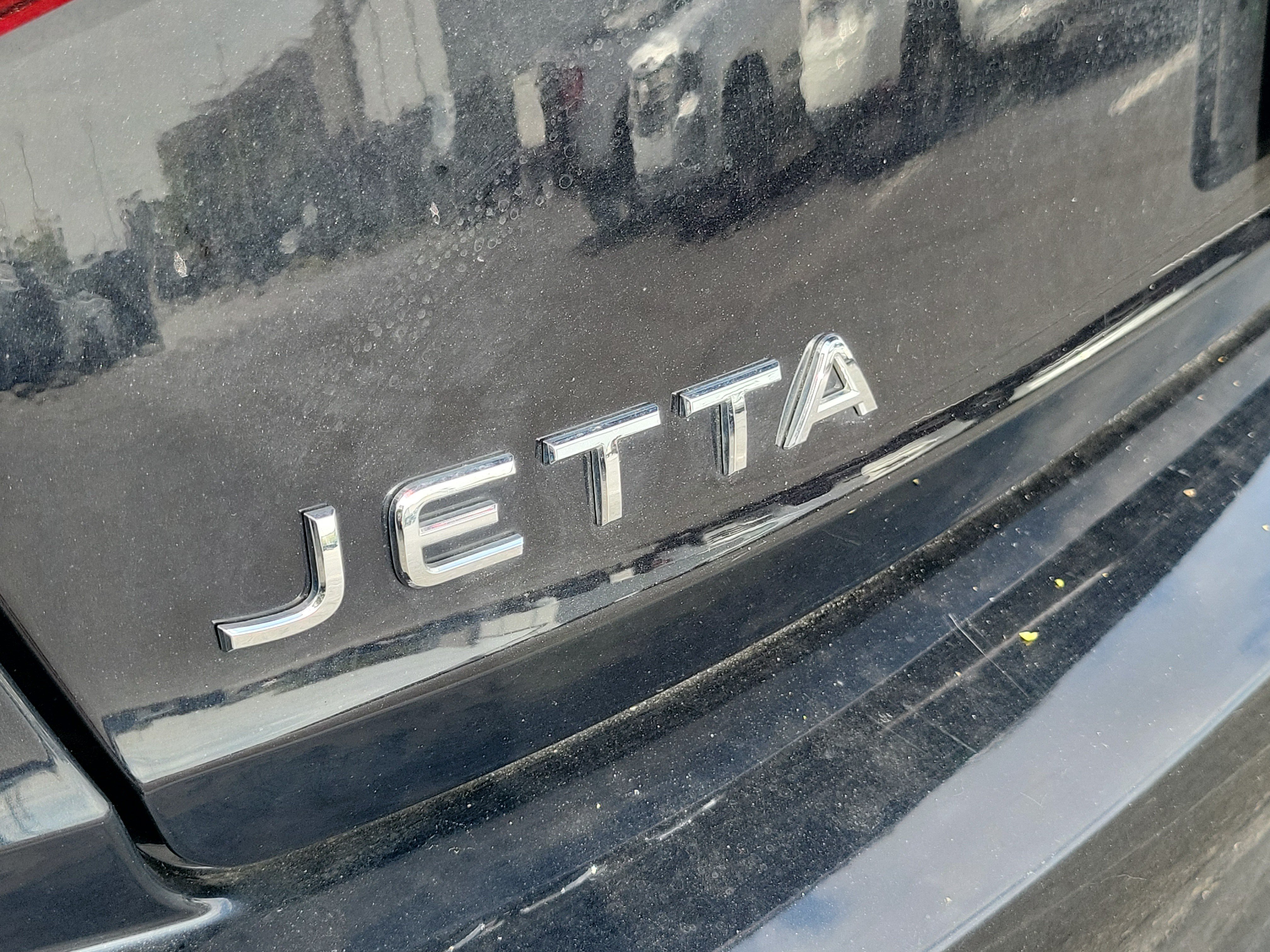Used 2024 Volkswagen Jetta SE FWD image 7
