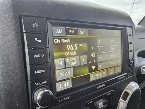 Used 2016 Jeep Wrangler Rubicon w/ Dual Top Group image 14