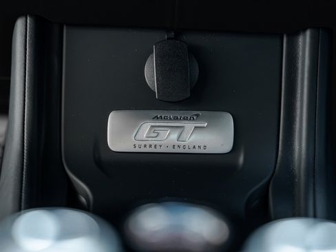 Used 2023 McLaren GT RWD image 35