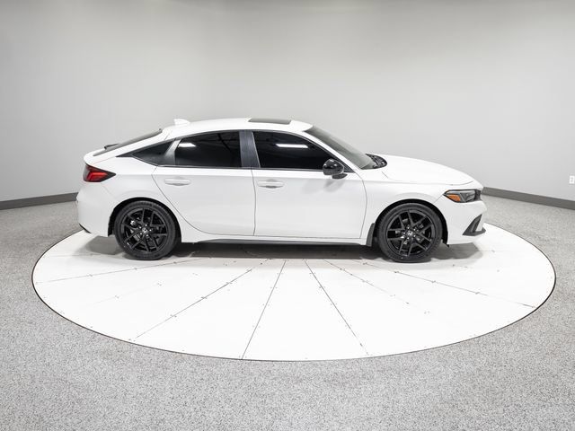 Used 2022 Honda Civic Sport Touring image 6