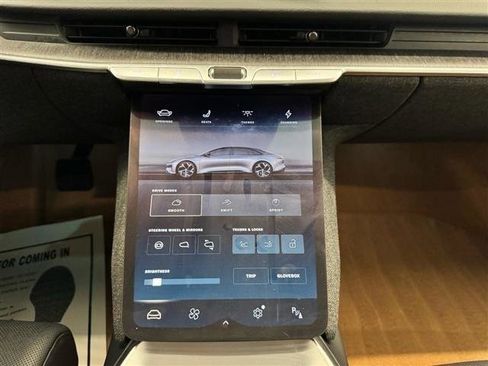 Used 2024 Lucid Air Touring AWD/4WD image 27