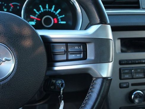 Used 2013 Ford Mustang GT image 22
