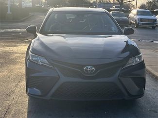 Used 2019 Toyota Camry SE video 2