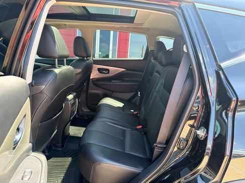 Used 2018 Nissan Murano SL w/ Moonroof Package AWD/4WD image 16