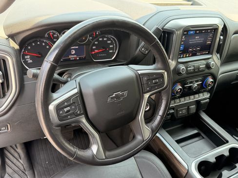 Used 2021 Chevrolet Silverado 1500 LT Trail Boss w/ Convenience Package II AWD/4WD image 17