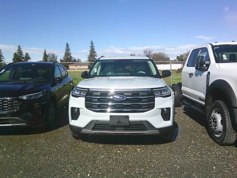New 2026 Ford Explorer Active image 26