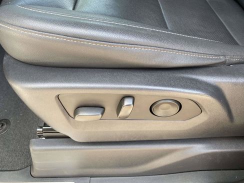 Used 2023 Chevrolet Silverado 1500 LTZ RWD image 7