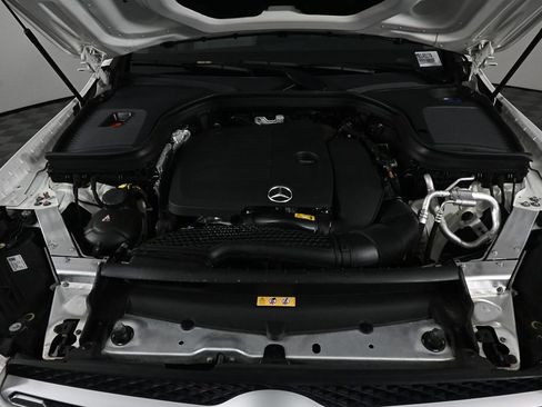 Certified 2022 Mercedes-Benz GLC 300 image 33