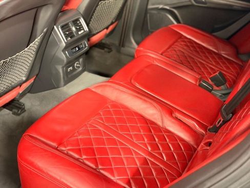 Used 2019 Audi SQ5 Prestige w/ Prestige Package AWD/4WD image 33
