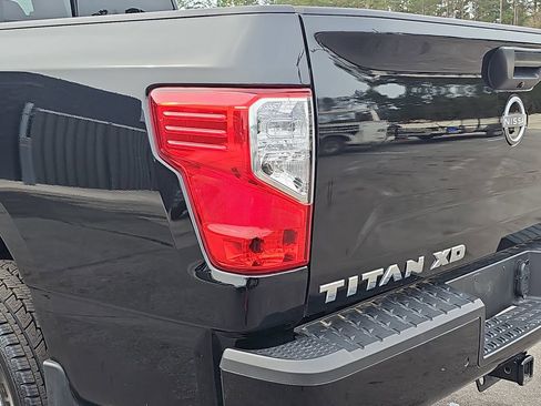 Used 2024 Nissan Titan SV w/ SV Convenience Package image 36
