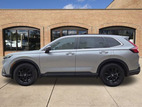Used 2023 Honda CR-V Sport image 7