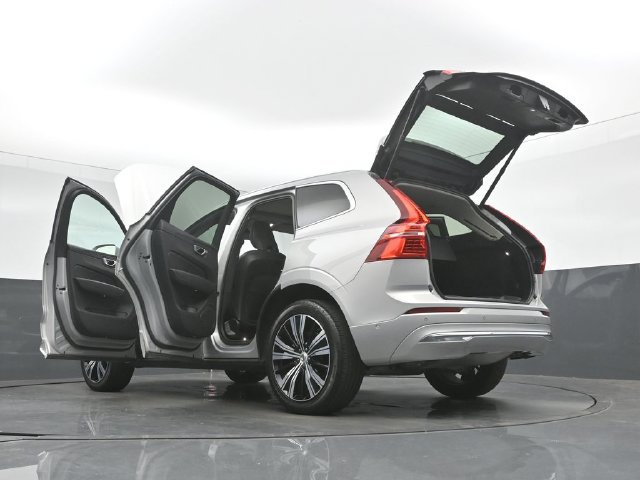 Used 2023 Volvo XC60 B5 Plus w/ Protection Package FWD image 50