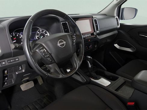 Used 2022 Nissan Frontier SV image 10