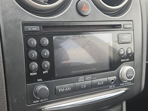 Used 2011 Nissan Rogue SV AWD/4WD image 12