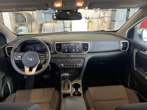 Used 2021 Kia Sportage LX image 23