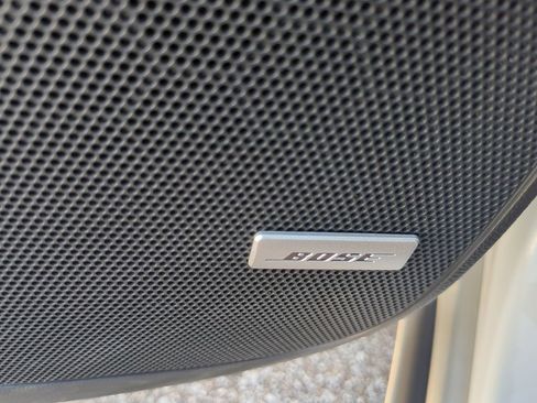 Used 2024 Buick Enclave Premium image 24