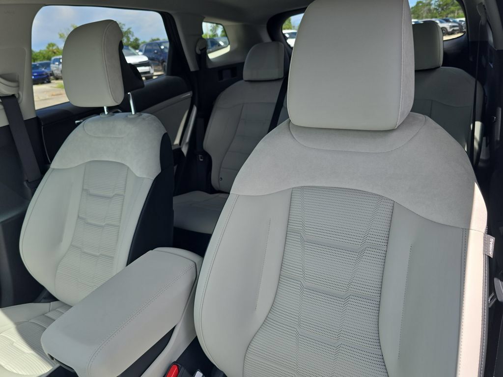 New 2027 Kia Sportage SX FWD image 22