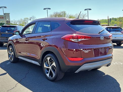 Used 2017 Hyundai Tucson Sport w/ Cargo Package AWD/4WD image 4
