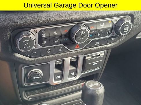 Used 2026 Jeep Wrangler Sport AWD/4WD image 17