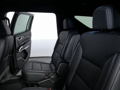 New 2026 Chevrolet Traverse LT w/ Midnight/Sport Edition image 17