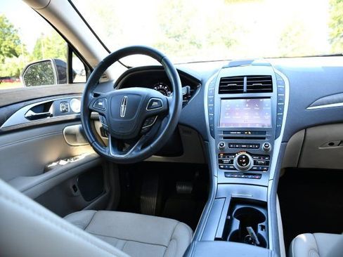 Used 2020 Lincoln MKZ Reserve w/ Luxury Package FWD image 20