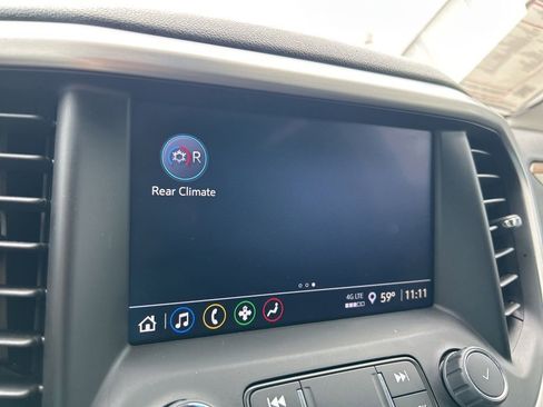 Used 2023 GMC Acadia SLE w/ Driver Convenience Package image 35