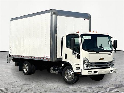 New 2024 Chevrolet Low Cab Forward 5500XG image 1