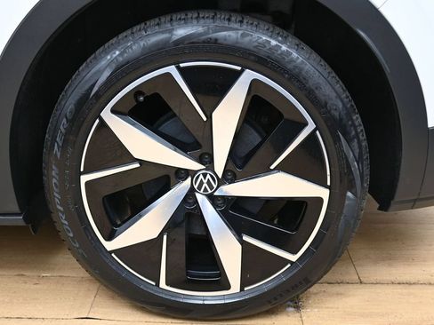 Used 2023 Volkswagen ID.4 Pro S RWD image 10
