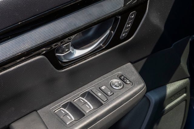 Used 2023 Honda CR-V Sport Touring image 12