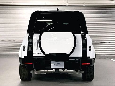 New 2026 Land Rover Defender 110 X-Dynamic SE AWD/4WD image 5