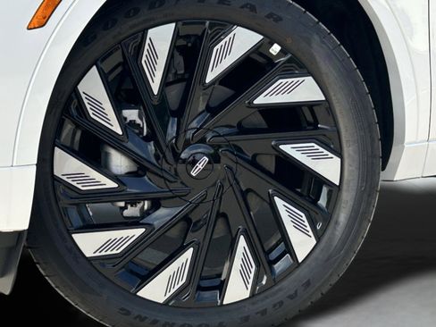 New 2026 Lincoln Nautilus Black Label w/ Jet Appearance Package AWD/4WD image 33