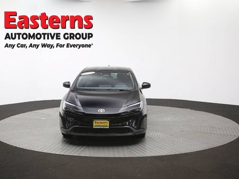 Used 2025 Toyota Prius LE FWD image 50