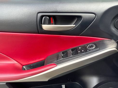 Used 2019 Lexus IS 300 F Sport w/ F Sport Package image 11