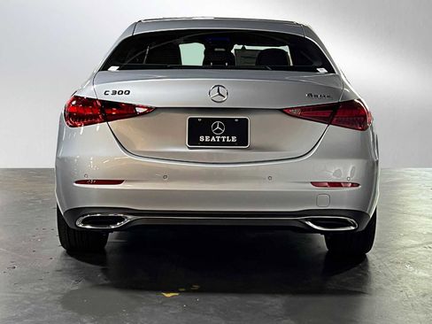 Used 2025 Mercedes-Benz C 300 4MATIC Sedan image 4