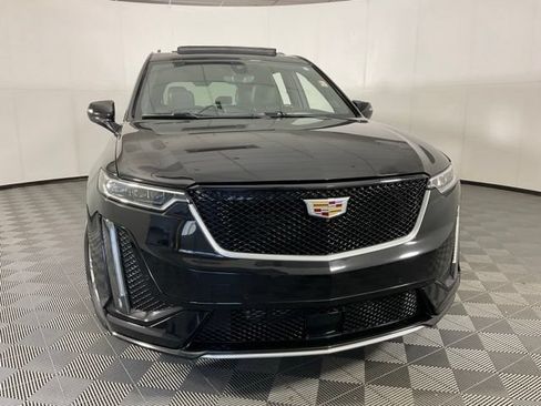Used 2020 Cadillac XT6 Sport w/ Platinum Package AWD/4WD image 8