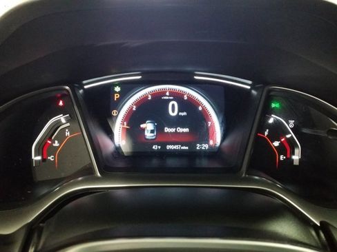 Used 2019 Honda Civic Sport image 10