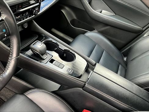 Used 2023 Nissan Rogue SL FWD image 19